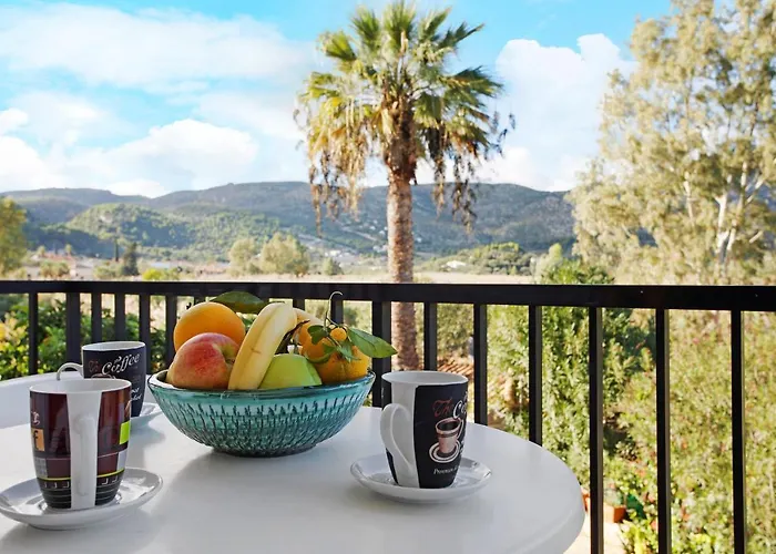 Dolphin Sea View 11 Апартаменты *