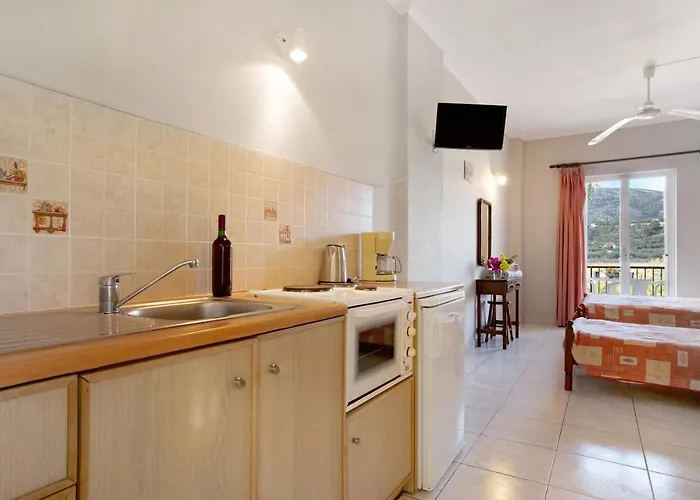 Dolphin Sea View 11 *