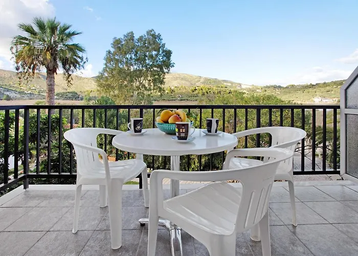 Dolphin Sea View 11 *