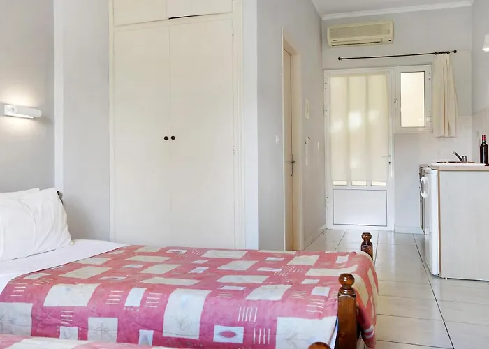 Dolphin Sea View 11 Апартаменты *